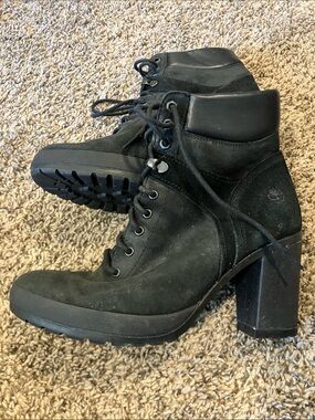 Timberland Black Lace-Up Heeled Ankle Boots